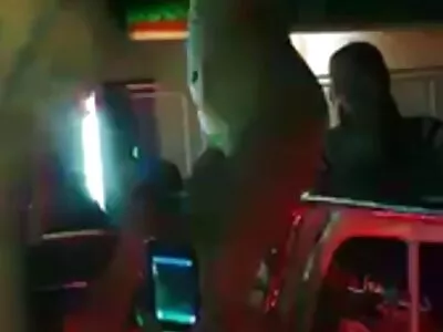 Busty gizli çekim amatör sex kadın bir iyilik iade ediyor