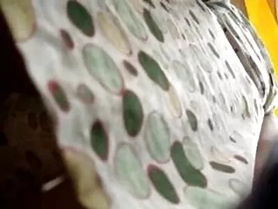 seksi MİLF sayeh aşağı üzerinde bir siyah göbek amatör gizli sex sopa
