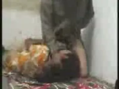 Dövmeli sarışın var jizz üzerinde gizli çekim amatör porn ona memeler