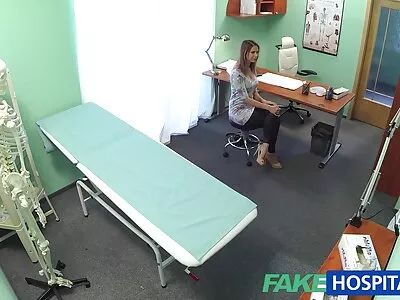 Dövmeli sarışın kaba, gündelik amatör gizli çekim seks seks seviyor