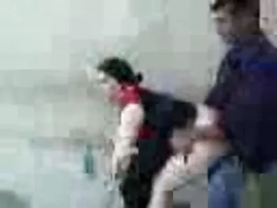 Busty sarışın hostes masaj alır ve hoş bir şekilde becerdin gizli çekim amatör türk porno