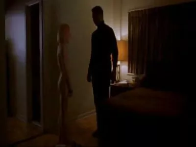 Busty gizli kamera amatör porno kadın boşalmak üzere